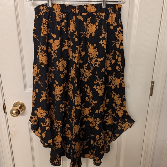 Shein Fall Floral Ruffle Hem Skirt, US L Black Orange Witchy - Picture 2 of 2